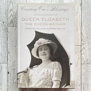 Hardcover Book Counting One’s Blessings Selected Letters of Queen Elizabeth